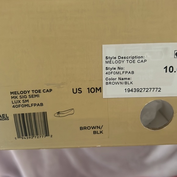 NIB NWT Michael Kors dress shoes 10 Medium Black/ Brown. Bought didn’t fit me - Picture 4 of 5
